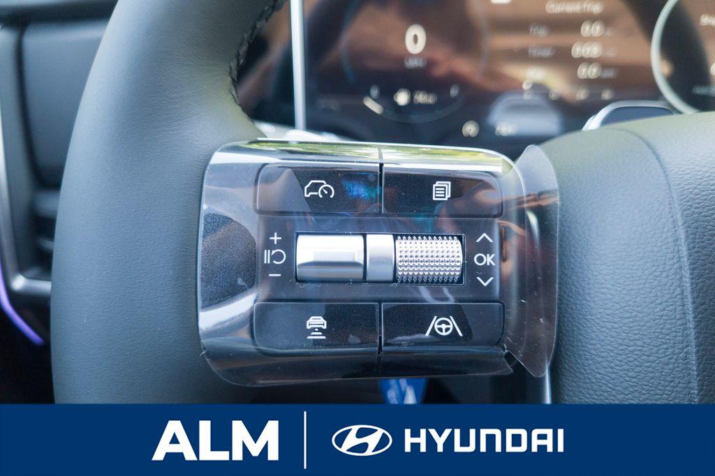 New 2026 Green HYUNDAI Limited FWD image 30