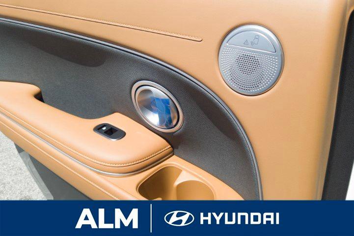 New 2026 White HYUNDAI Calligraphy FWD image 22