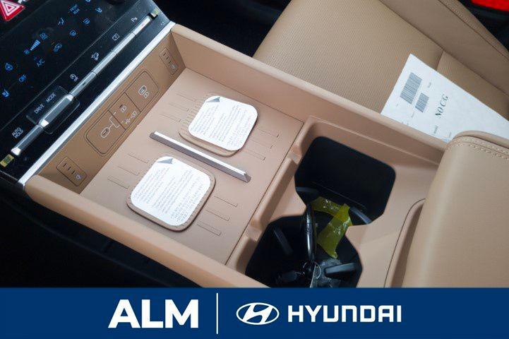 New 2026 White HYUNDAI Calligraphy FWD image 25