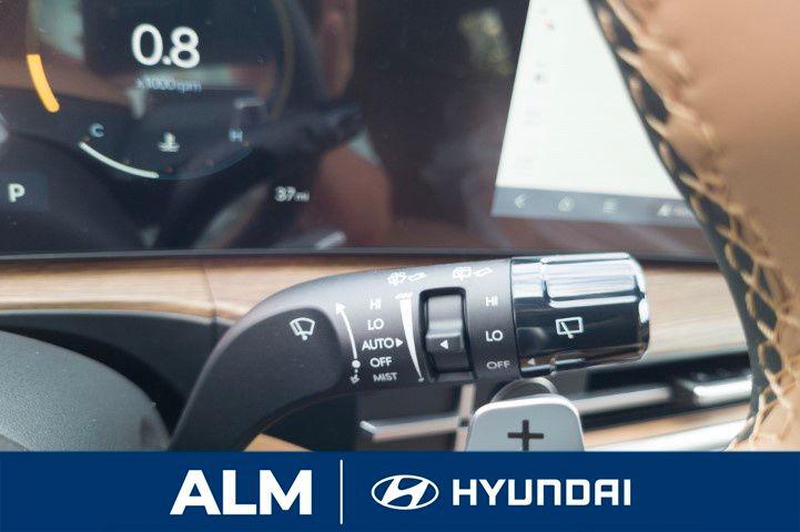 New 2026 White HYUNDAI Calligraphy FWD image 29