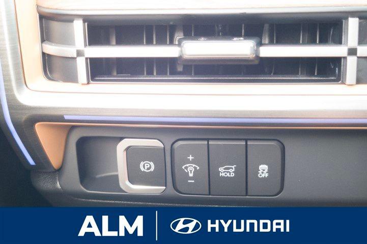 New 2026 White HYUNDAI Calligraphy FWD image 31