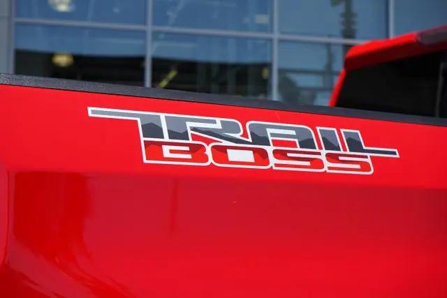 2024 Chevrolet Silverado 1500 4WD Crew Cab Short Bed LT Trail Boss
