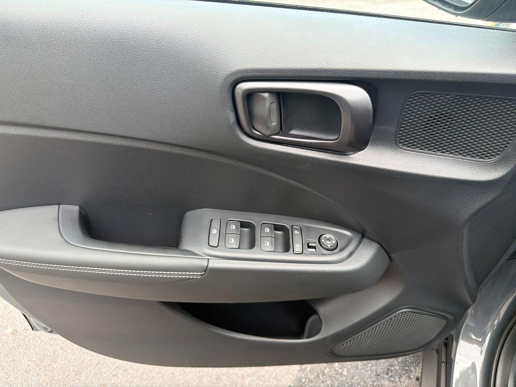 New 2026 Gray HYUNDAI SEL w/Two-Tone Roof image 11