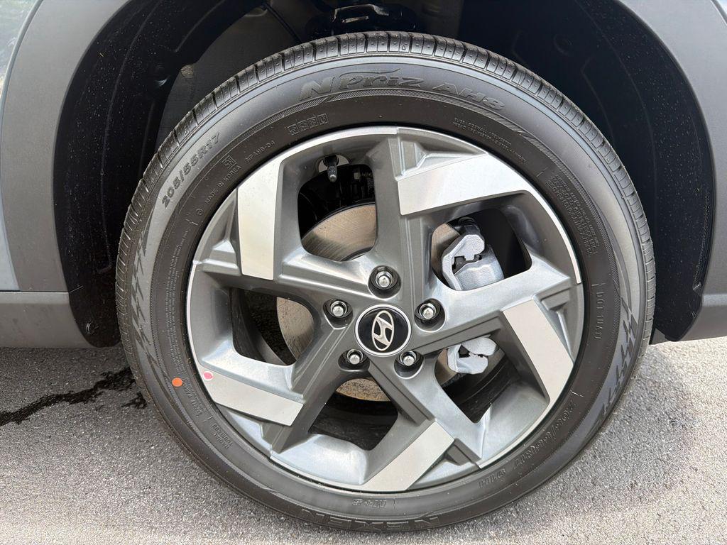 New 2026 Gray HYUNDAI SEL w/Two-Tone Roof image 13
