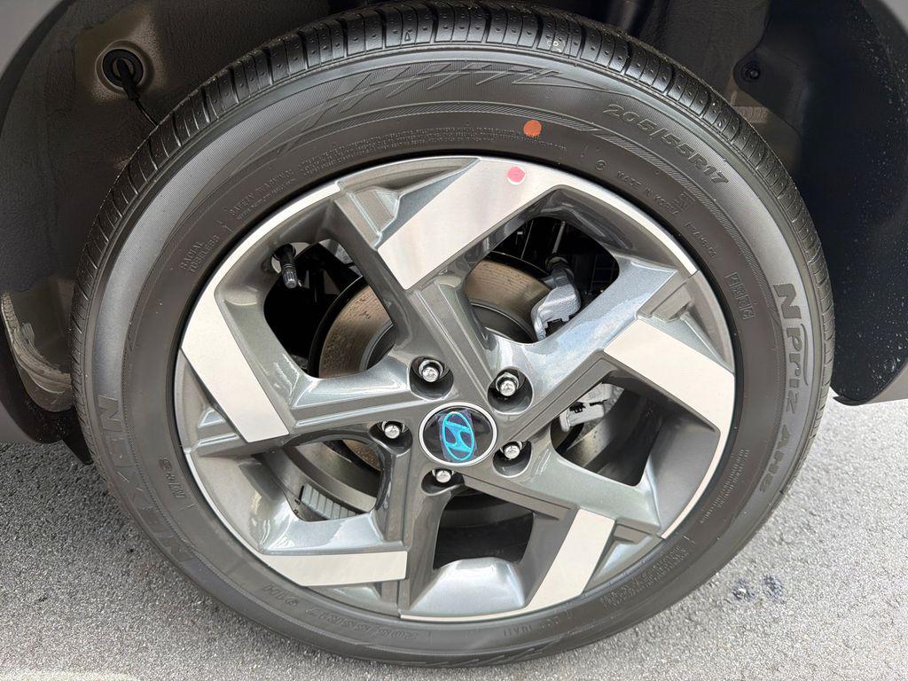 New 2026 Gray HYUNDAI SEL w/Two-Tone Roof image 20