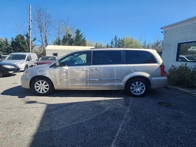 2015 Chrysler Town & Country Touring