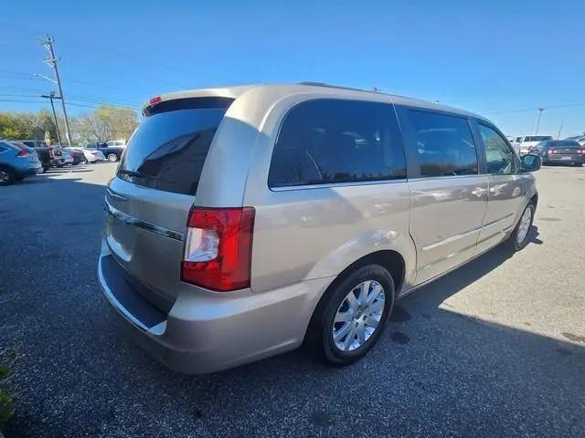 2015 Chrysler Town & Country Touring