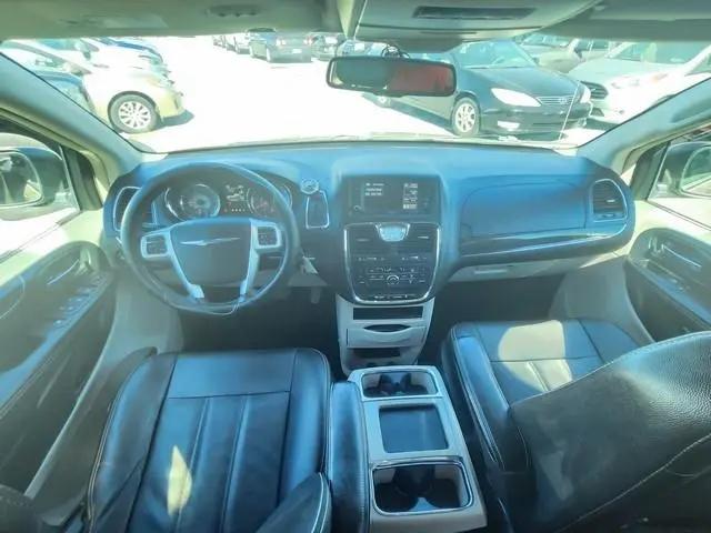 2015 Chrysler Town & Country Touring