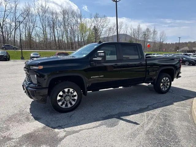 2026 Chevrolet Silverado 2500HD Crew Cab, Standard Bed, WT, 4WD