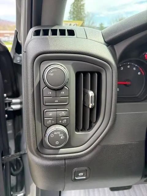 2026 Chevrolet Silverado 2500HD Crew Cab, Standard Bed, WT, 4WD