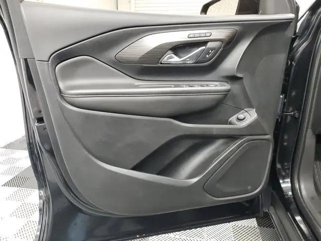 2023 GMC Terrain FWD SLT