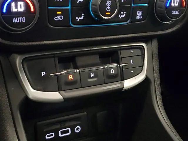 2023 GMC Terrain FWD SLT