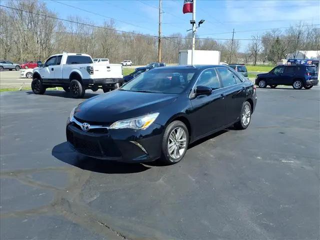 2017 Toyota Camry SE for sale in Cortland, OH