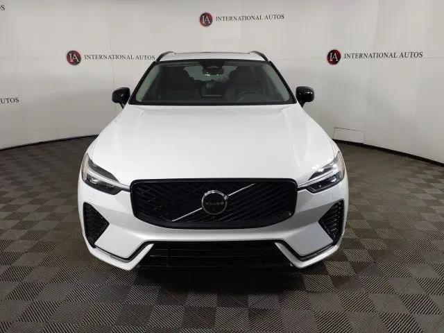 2026 Volvo XC60 B5 Plus