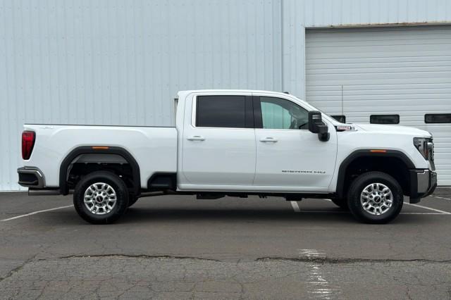 2026 GMC Sierra 2500HD Crew Cab, Standard Bed, SLE, 4WD