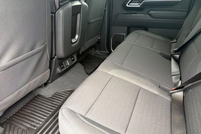 2026 GMC Sierra 2500HD Crew Cab, Standard Bed, SLE, 4WD