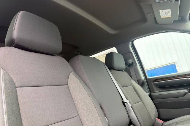 2026 GMC Sierra 2500HD Crew Cab, Standard Bed, SLE, 4WD