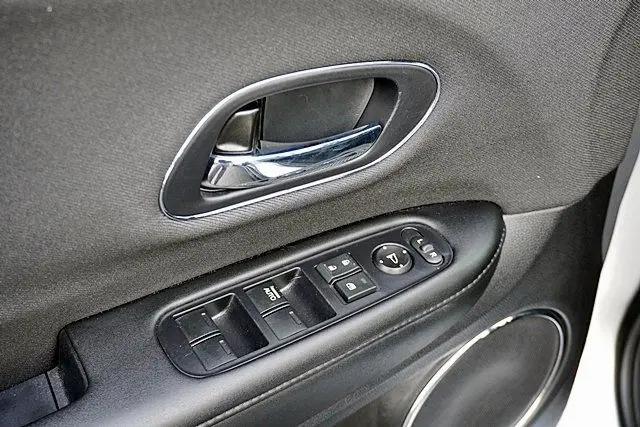 2022 Honda HR-V 2WD EX