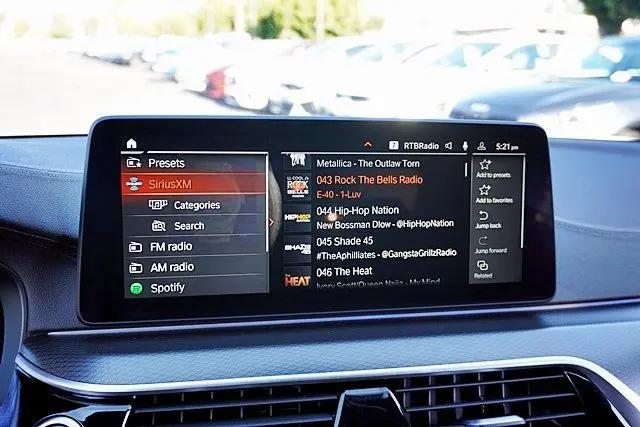 2023 BMW M5 i xDrive