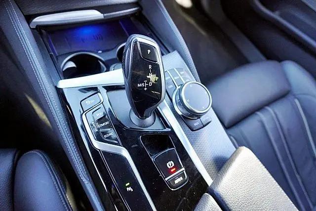 2023 BMW M5 i xDrive