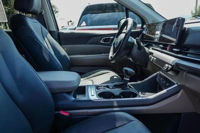 2026 Kia Carnival MPV EX