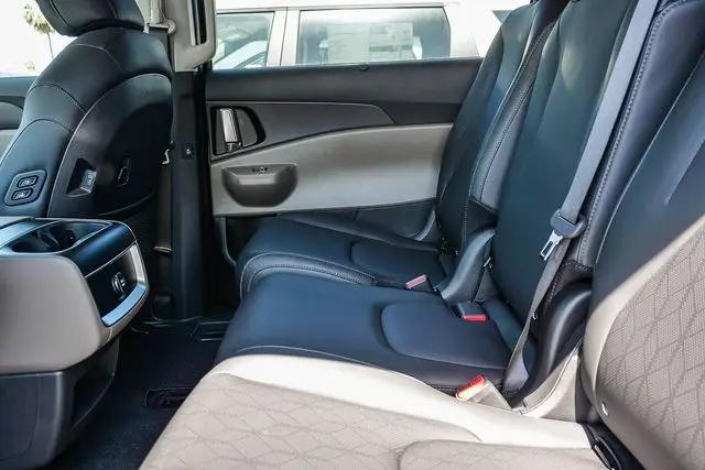 2026 Kia Carnival MPV EX