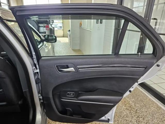 2019 Chrysler 300 Touring