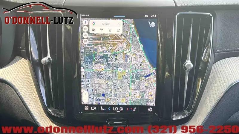 2022 Volvo XC60 B6 Inscription