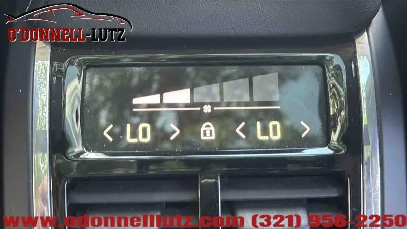 2022 Volvo XC60 B6 Inscription