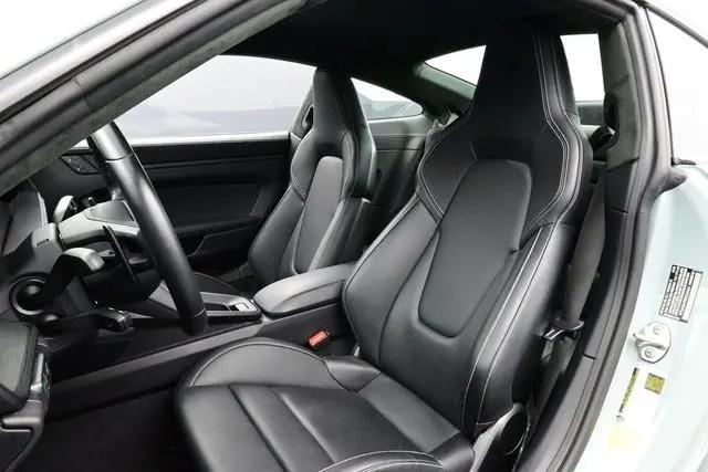 2025 Porsche 911 Carrera GTS