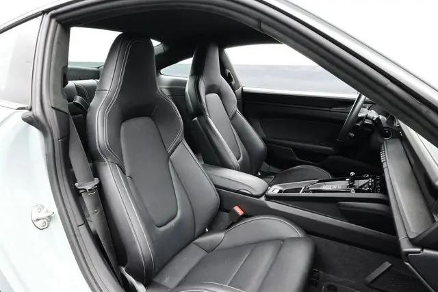2025 Porsche 911 Carrera GTS