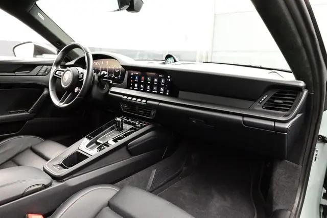 2025 Porsche 911 Carrera GTS