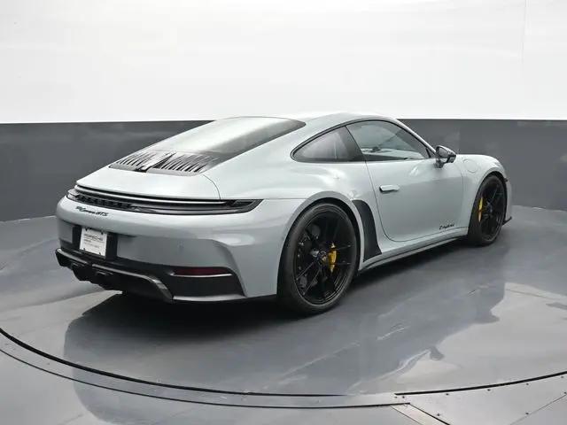 2025 Porsche 911 Carrera GTS