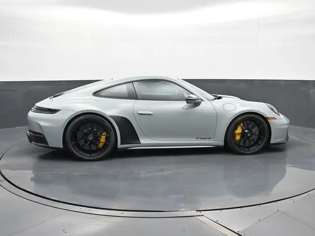 2025 Porsche 911 Carrera GTS