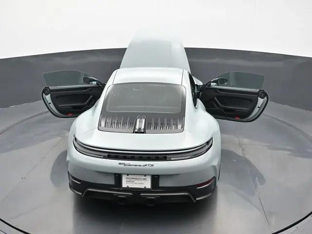 2025 Porsche 911 Carrera GTS