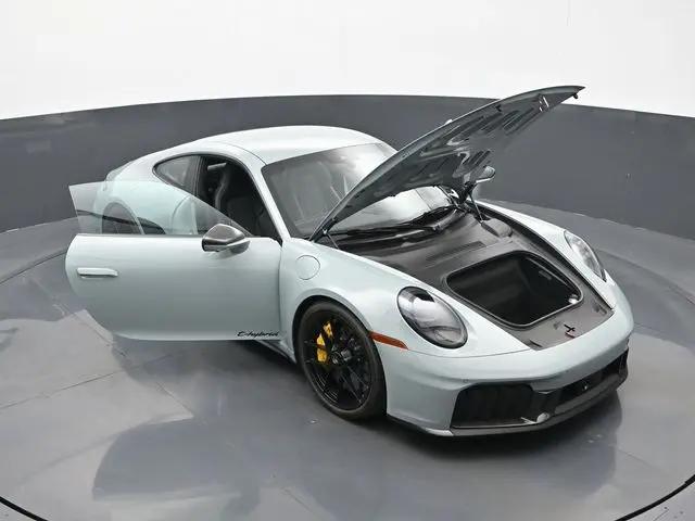 2025 Porsche 911 Carrera GTS