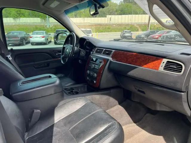 2012 Chevrolet Suburban LS