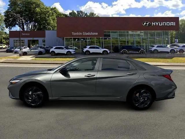 2026 Hyundai Elantra Hybrid SEL Sport