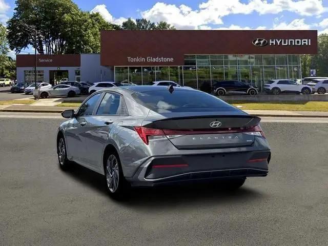 2026 Hyundai Elantra Hybrid SEL Sport
