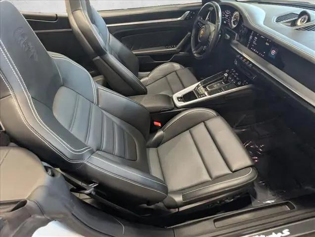 2021 Porsche 911 Turbo S Cabriolet