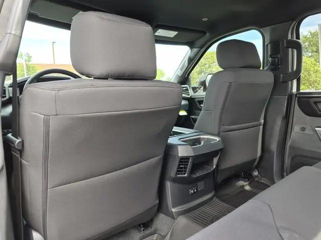 2026 Toyota Tundra SR5 CrewMax 5.5' Bed