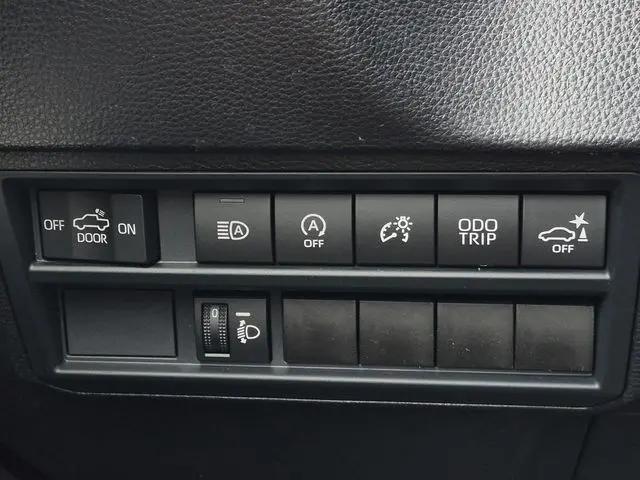 2026 Toyota Tundra SR5 CrewMax 5.5' Bed