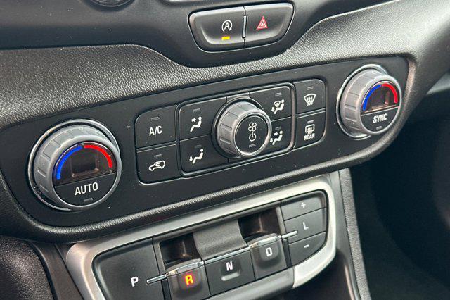 2024 GMC Terrain AWD SLT