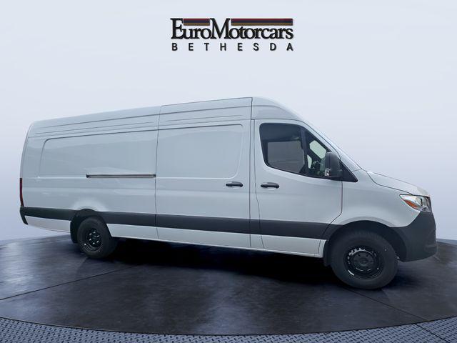 2026 Mercedes-Benz Sprinter 3500 Cargo 170 WB