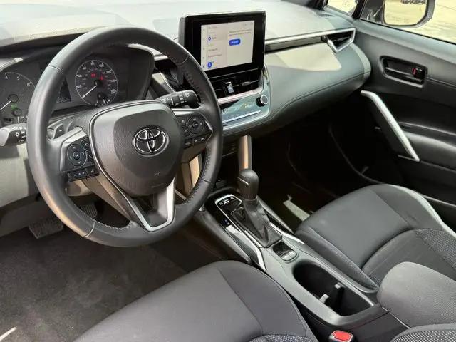 2024 Toyota Corolla Cross Hybrid SE