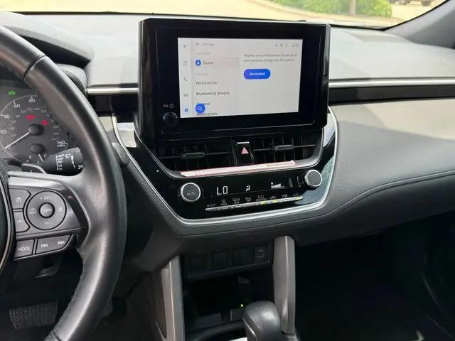 2024 Toyota Corolla Cross Hybrid SE