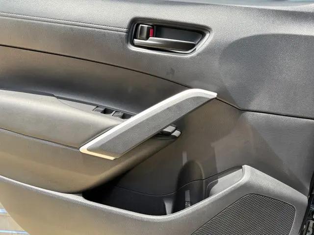 2024 Toyota Corolla Cross Hybrid SE