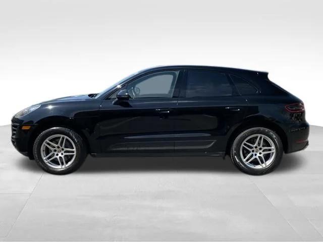 2017 Porsche Macan Base