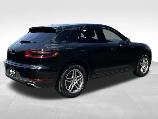 2017 Porsche Macan Base