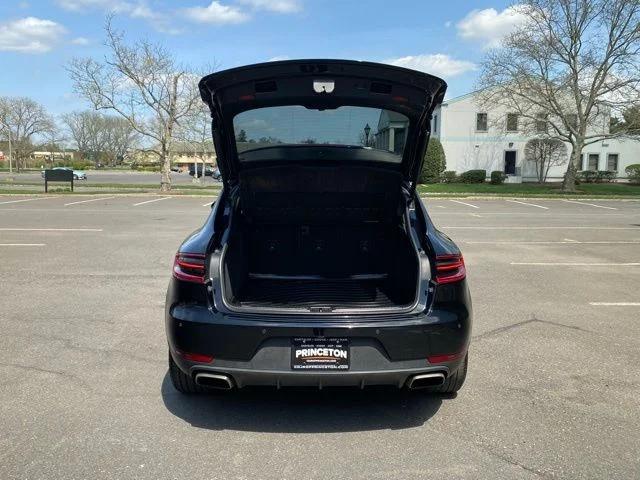 2017 Porsche Macan Base